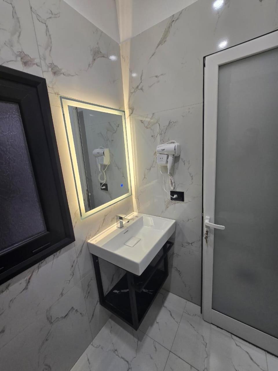 Elite Inn Vlore Exterior photo
